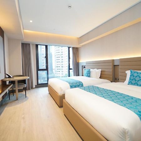 Bayprime Hotel Paranaque City Bagian luar foto
