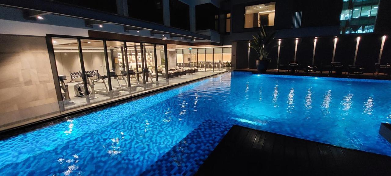 Bayprime Hotel Paranaque City Bagian luar foto